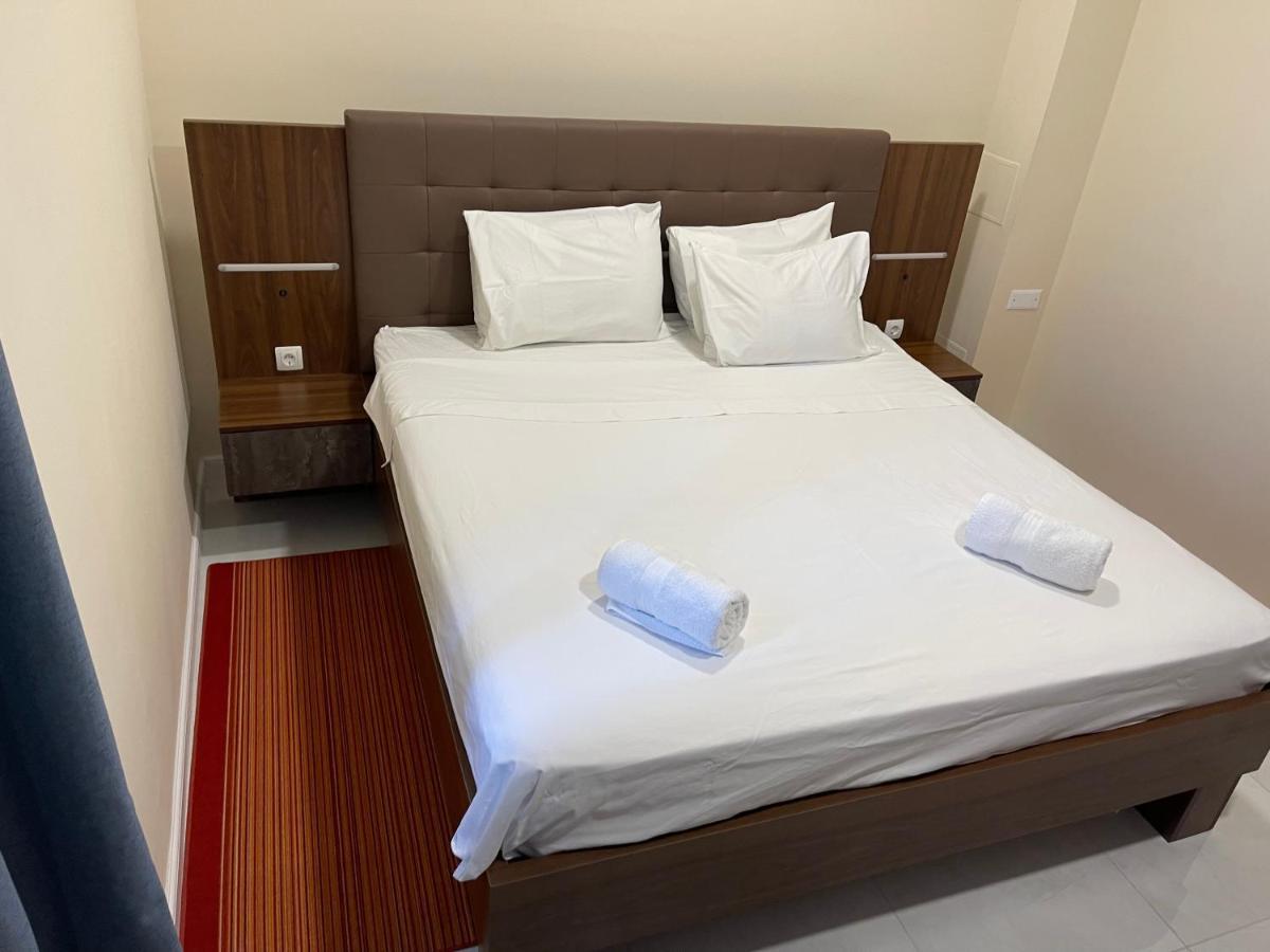 Hotel Livadic & Restaurant Лижнян Экстерьер фото
