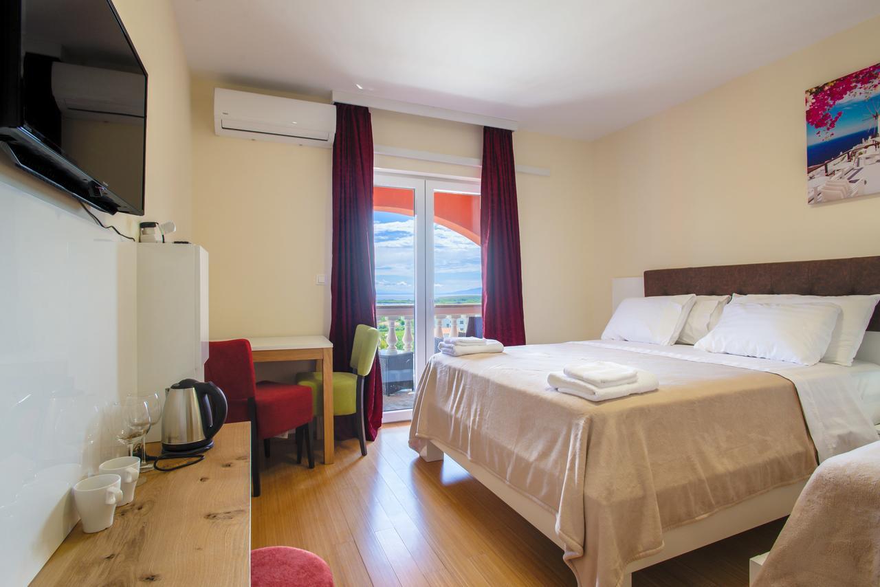 Hotel Livadic & Restaurant Лижнян Экстерьер фото