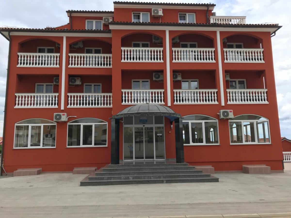 Hotel Livadic & Restaurant Лижнян Экстерьер фото