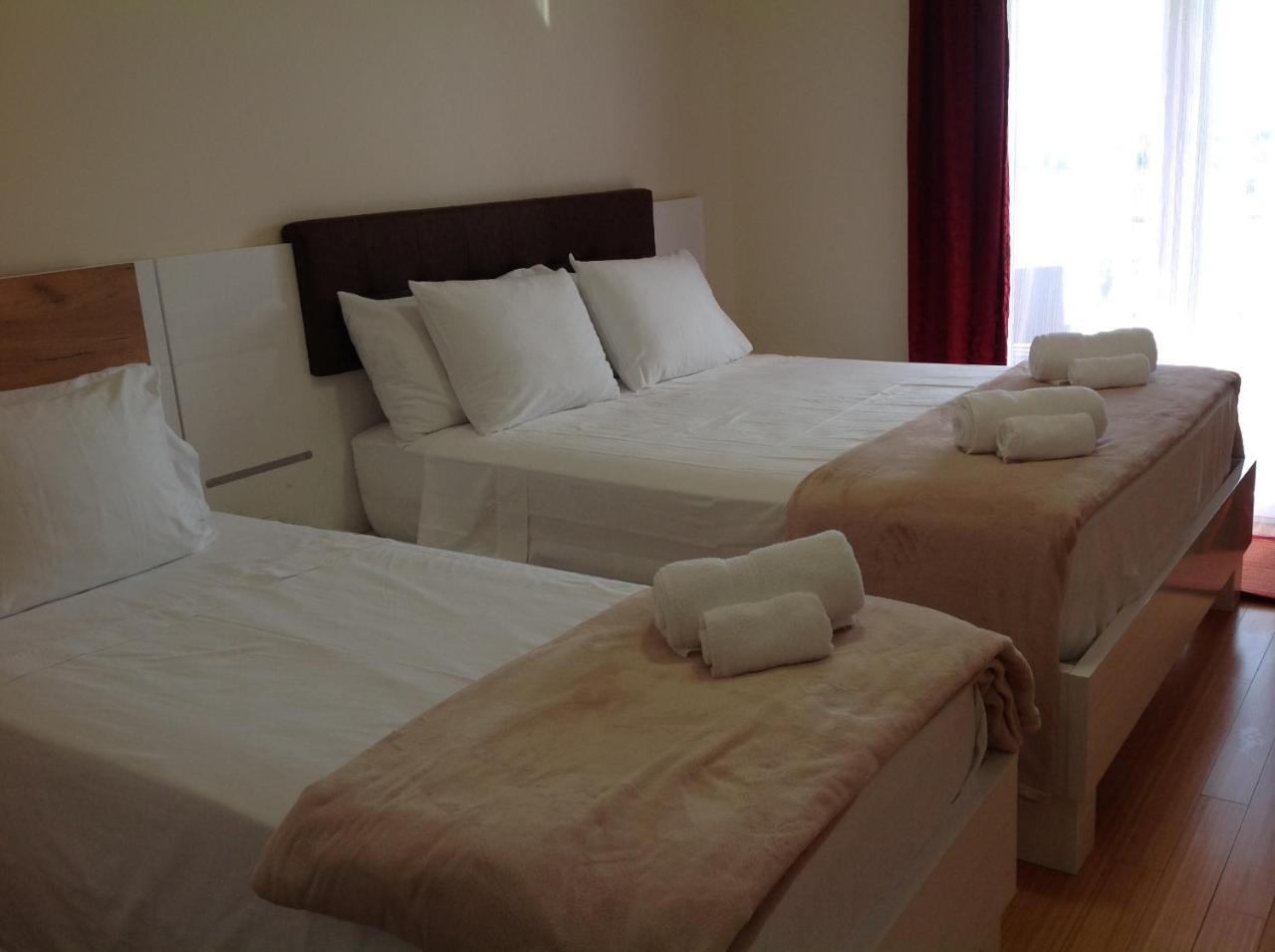 Hotel Livadic & Restaurant Лижнян Экстерьер фото