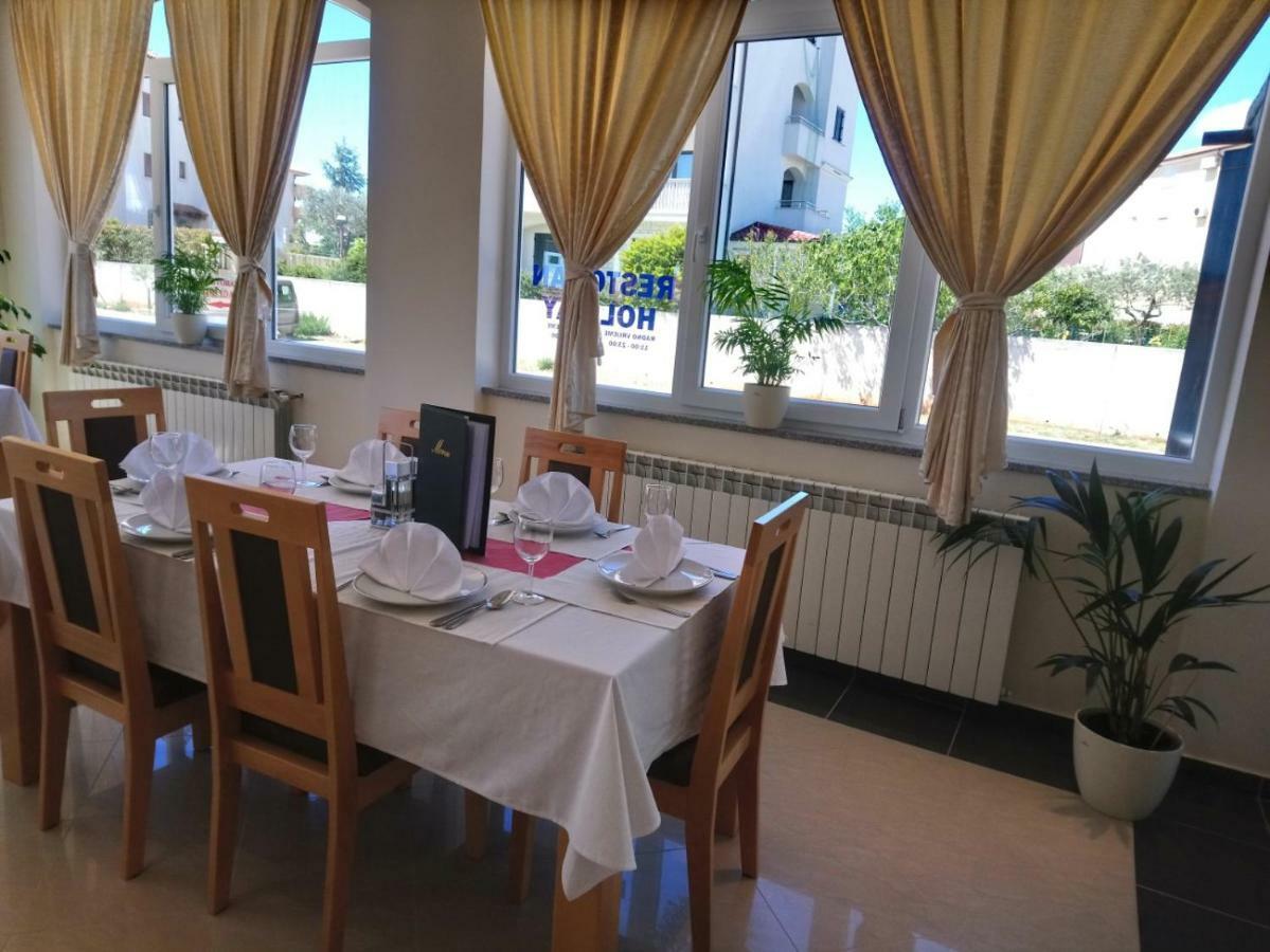 Hotel Livadic & Restaurant Лижнян Экстерьер фото